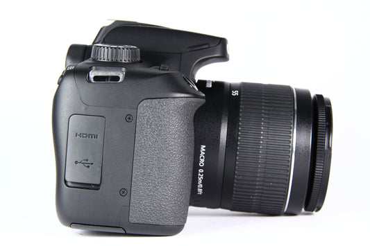 Cámara Digital CANON T100 Lente 18-55mm III. Usada