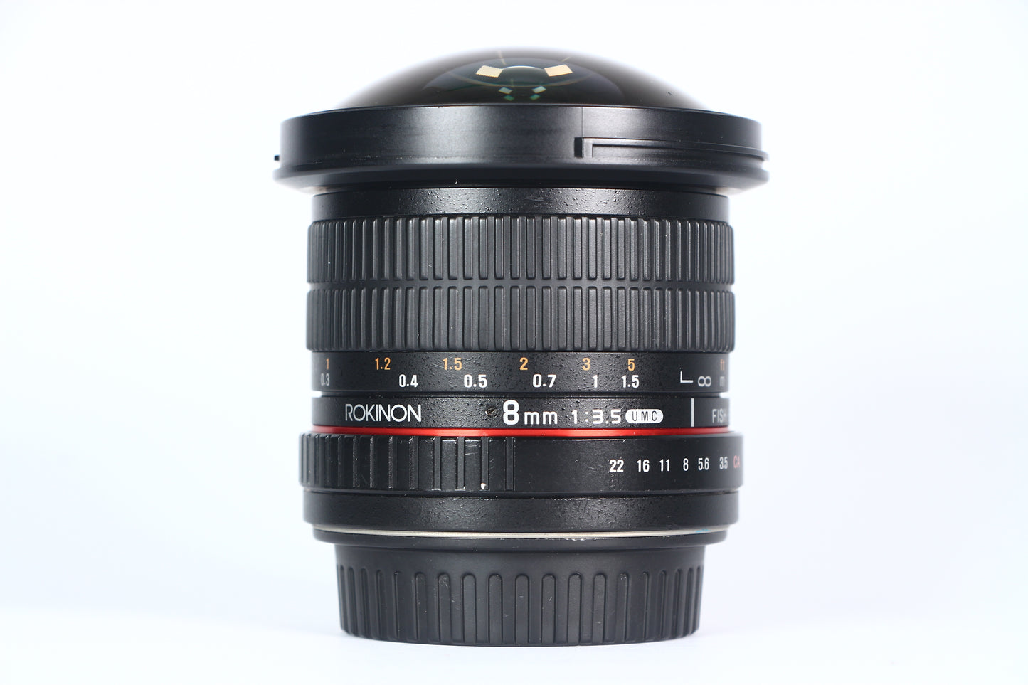Lente ROKINON 8mm F1:1.5 Cinemaline para CANON. Usado.