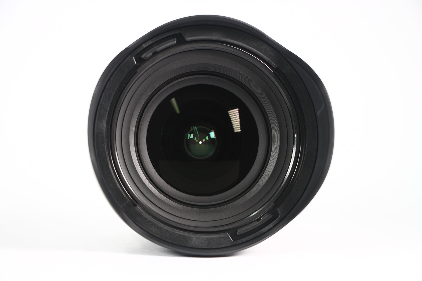 Lente TAMRON para SONY 17-28mm F2.8. Di III RXD. Usado.