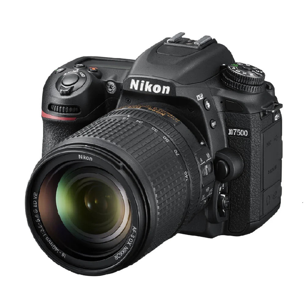 Cámara NIKON D7500 con lente de 18-140 mm