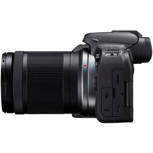 Canon EOS R10 con lente RF-S 18-150mm IS STM