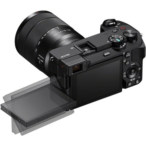 Sony A6700 con lente 18-135mm