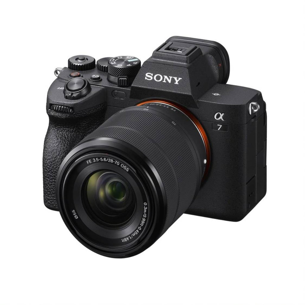 Cámara Sony A7IV con lente 28-70mm