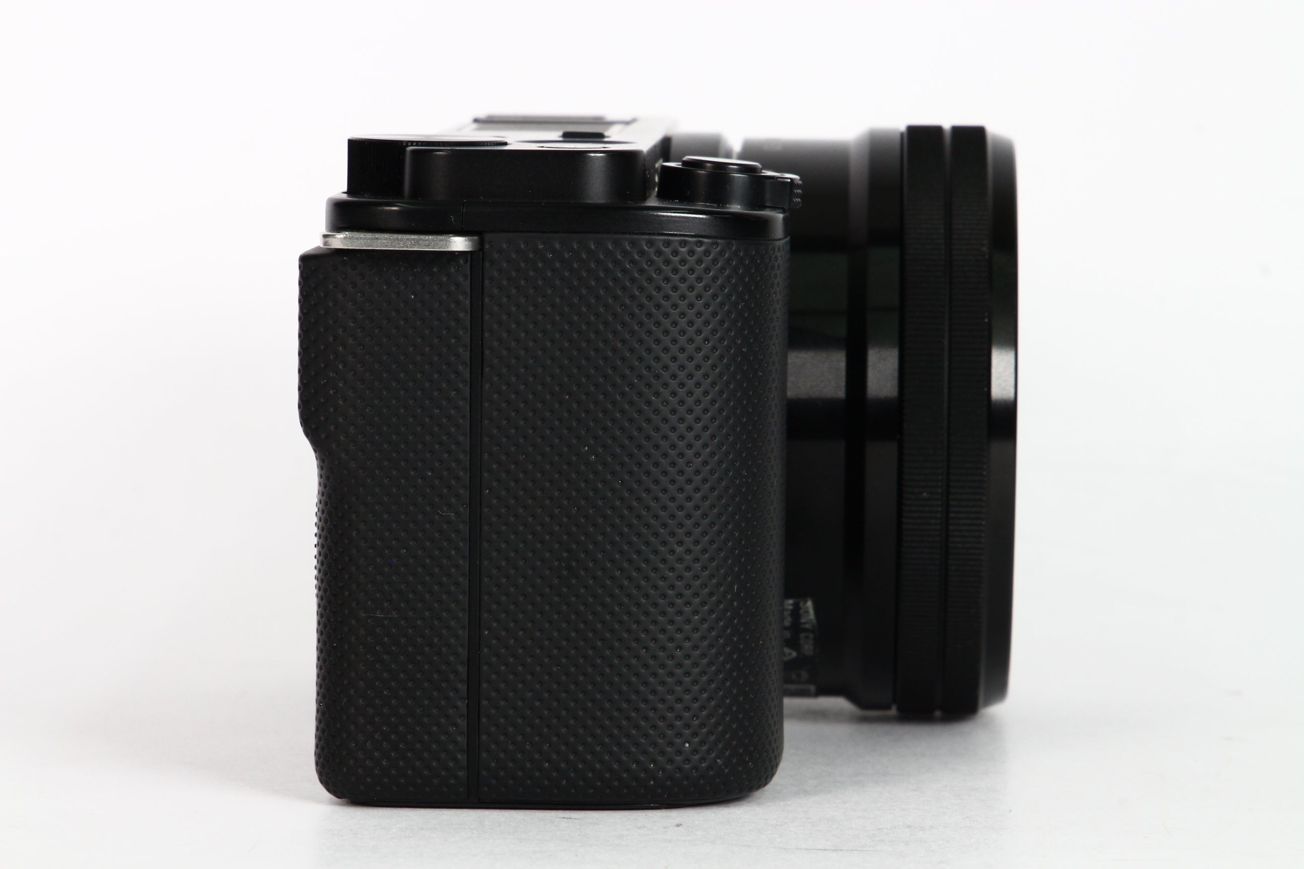 Cámara Digital SONY ZV-E10 con lente 16-50mm. Usada