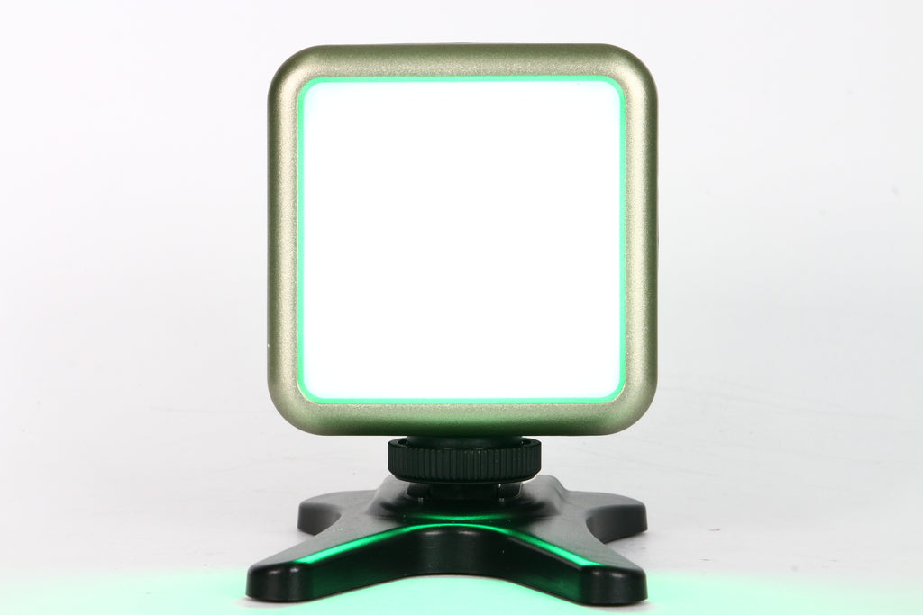 Luz Led Ulanzi VL49. Usada