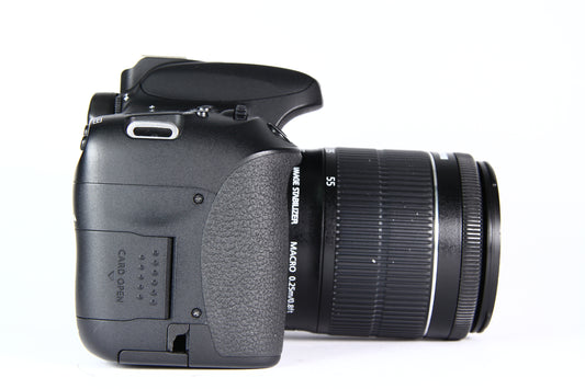 Cámara Digital CANON T6s Lente 18-55mm IS STM. Usada