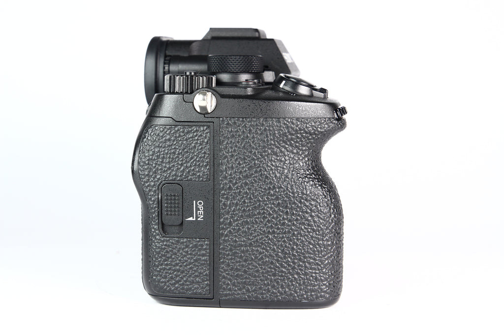 Cámara Digital SONY A7IV Solo Cuerpo. Usada