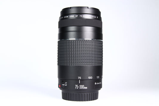 Lente CANON EF 75-300mm F4-5.6 III USM. Usado