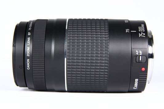 Lente CANON EF 75-300mm F4-5.6 III USM. Usado