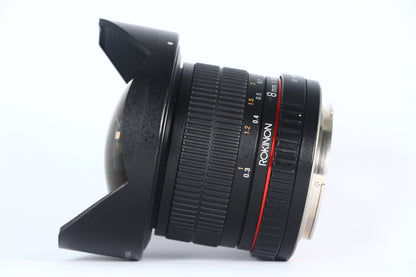 Lente ROKINON 8mm F1:1.5 Cinemaline para CANON. Usado.