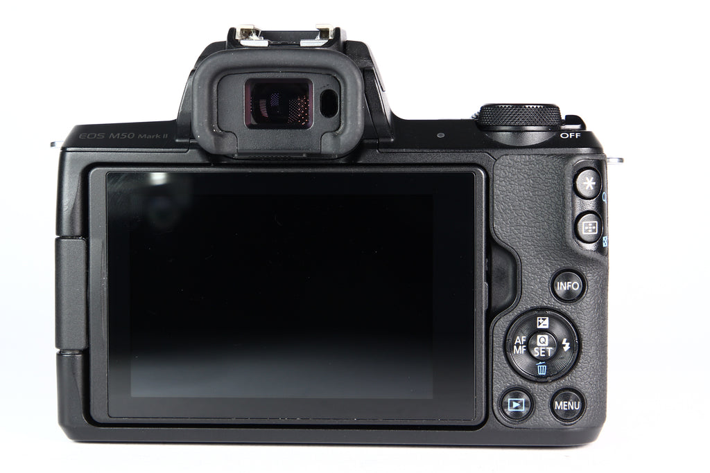 Cámara Digital CANON EOS M50 Mark II con lente 15-45mm. Usada