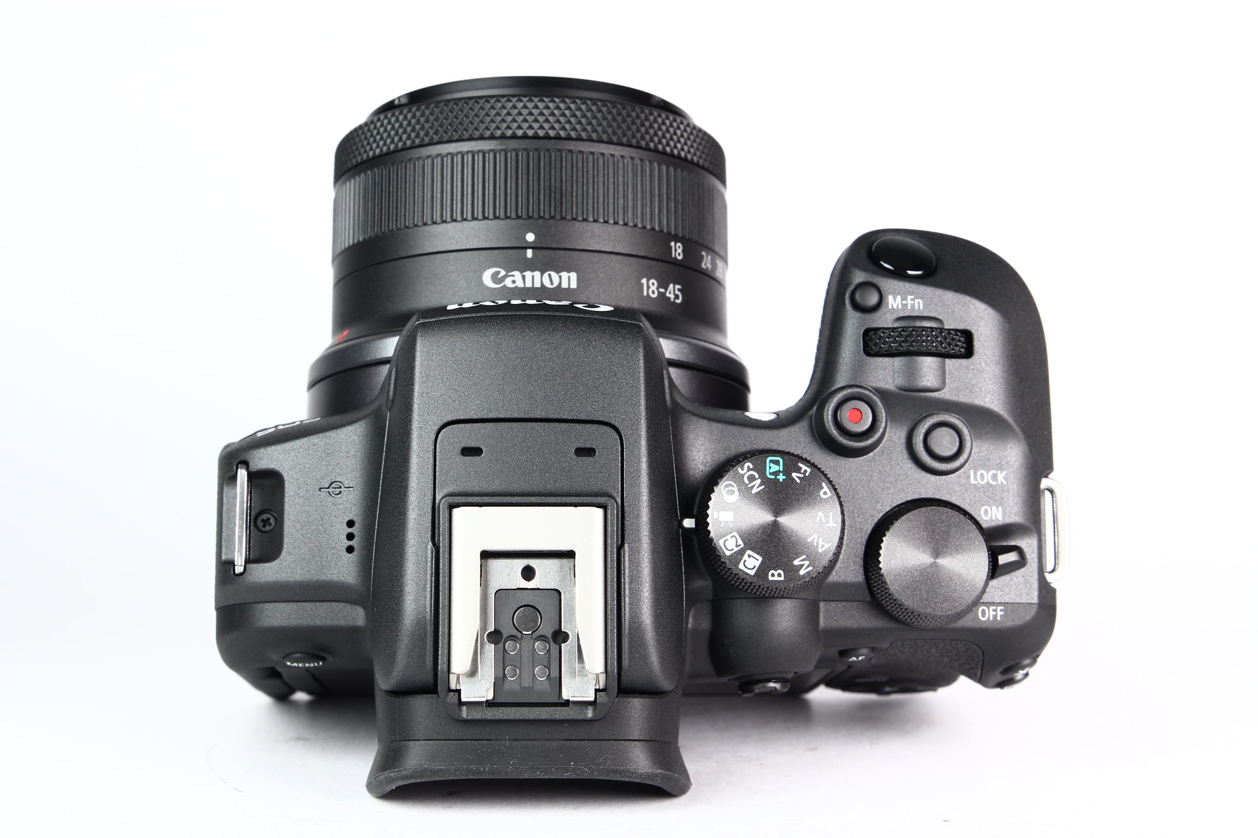 Cámara Digital CANON R10 Lente 18-45mm IS STM.