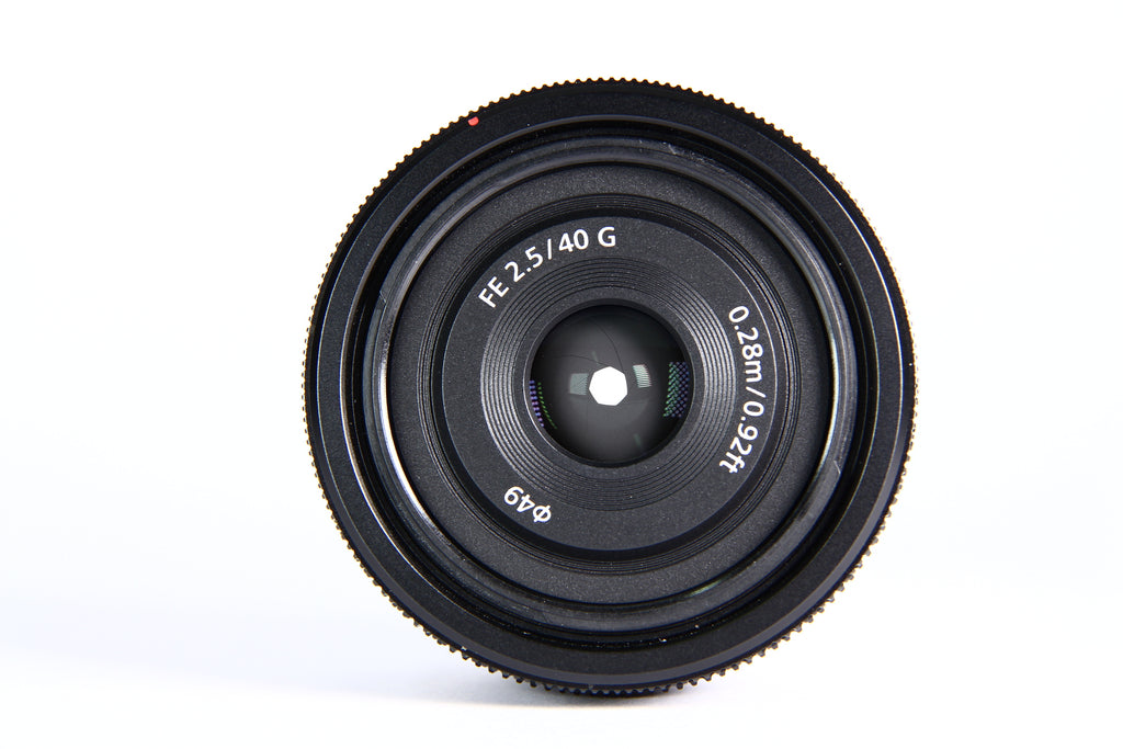 Lente SONY FE 40mm G F:2.5. Usado