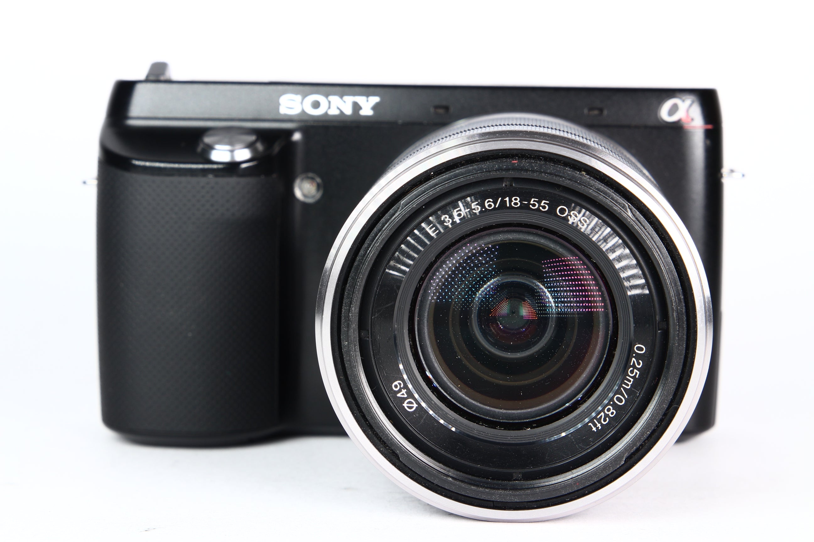 Cámara Digital SONY NEX F3 con lente 18-55mm. Usada