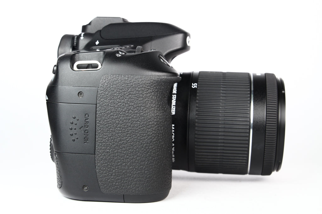 Cámara Digital CANON 80D Lente 18-55mm IS STM F3.5-5.6. Usada.