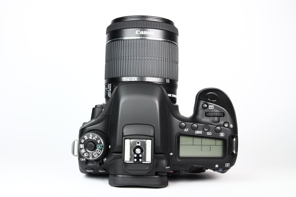 Cámara Digital CANON 80D Lente 18-55mm IS STM F3.5-5.6. Usada.