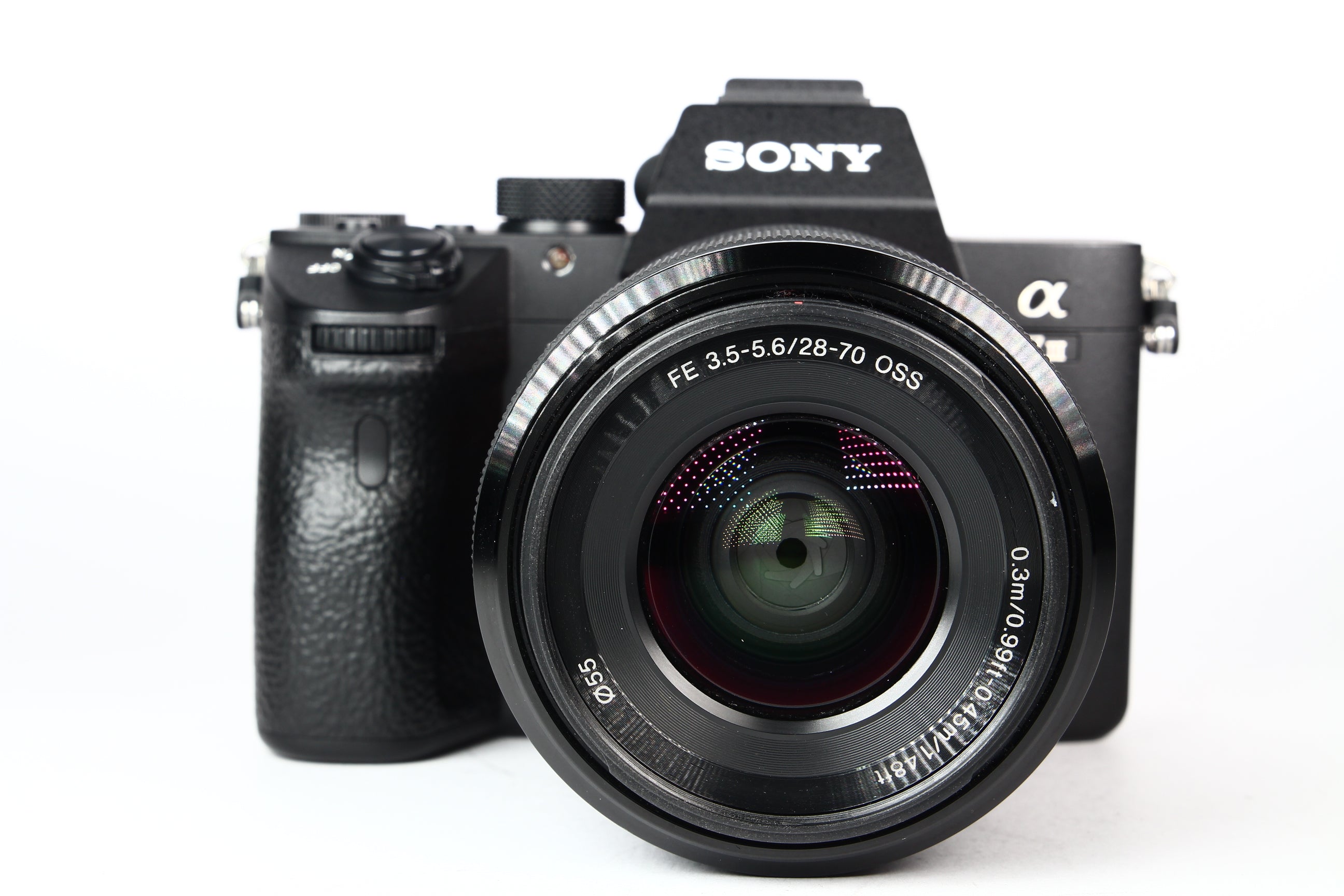 Cámara Digital SONY A7III Lente 28-70mm OSS. Usada