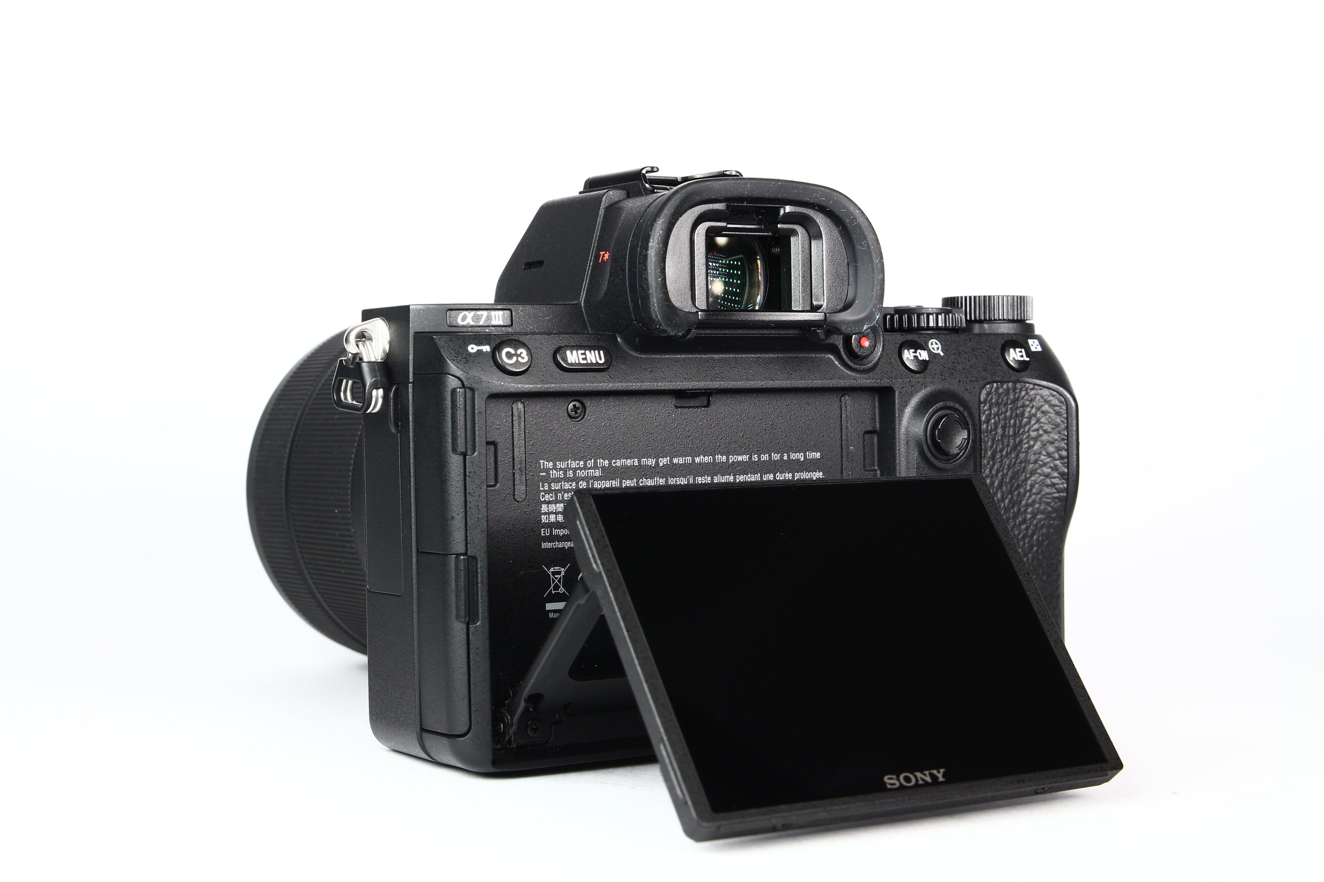 Cámara Digital SONY A7III Lente 28-70mm OSS. Usada