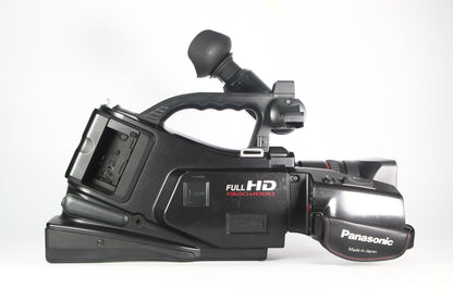 Panasonic Videocámara AVCHD de montaje en hombro AG-AC7. Usada