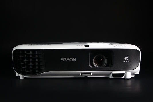 Video Proyector Epson EX3260. Usado