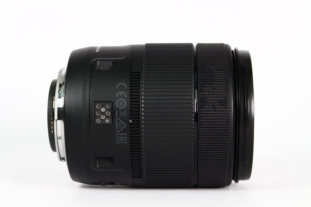 Lente CANON EF-S 18-135mm IS NANO USM F3.5-5.6. Usado