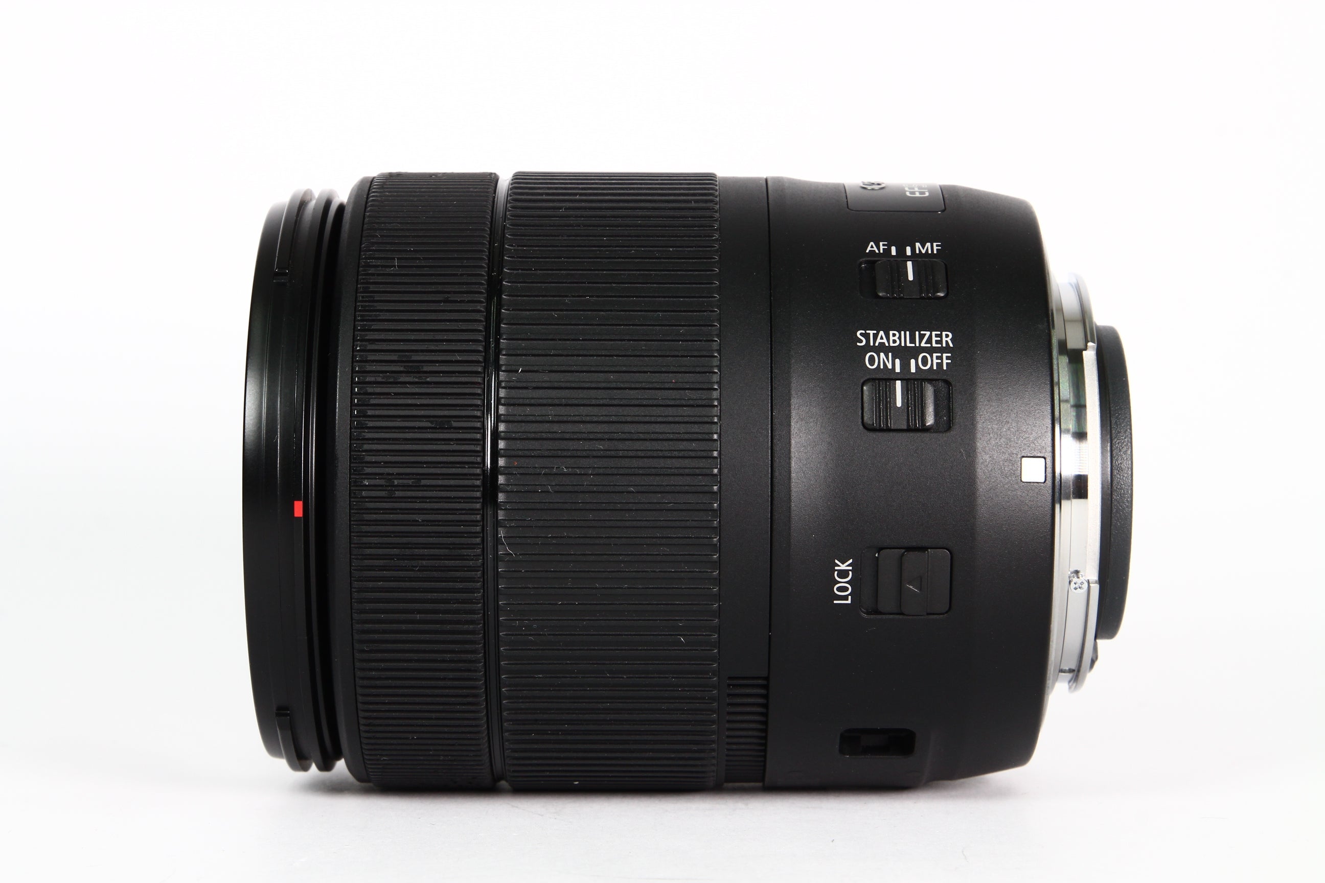 Lente CANON EF-S 18-135mm IS NANO USM F3.5-5.6. Usado