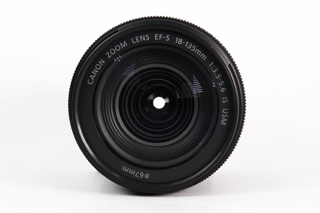 Lente CANON EF-S 18-135mm IS NANO USM F3.5-5.6. Usado