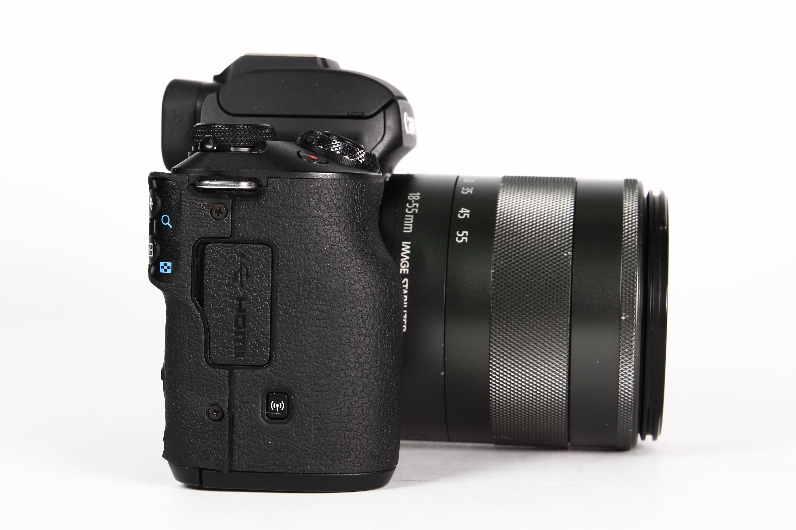 Cámara Digital CANON EOS M50 Mark II con lente 18-55mm. Usada