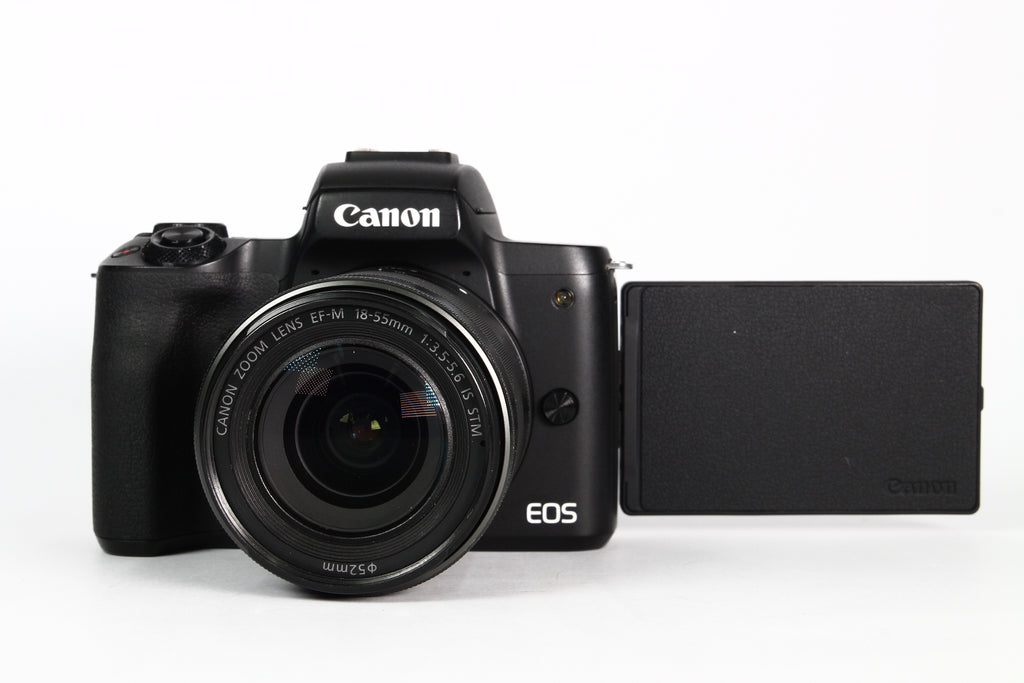 Cámara Digital CANON EOS M50 Mark II con lente 18-55mm. Usada