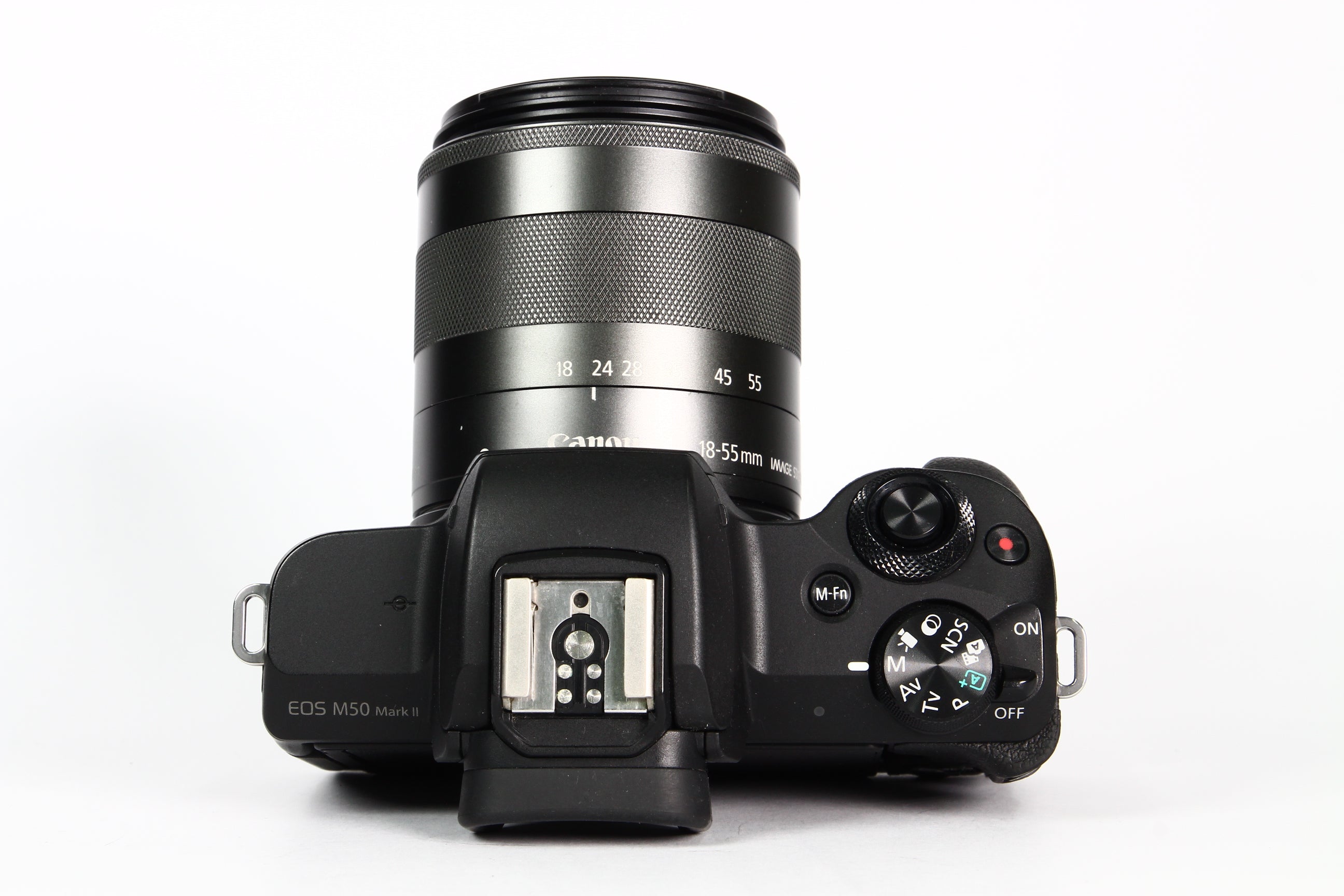 Cámara Digital CANON EOS M50 Mark II con lente 18-55mm. Usada