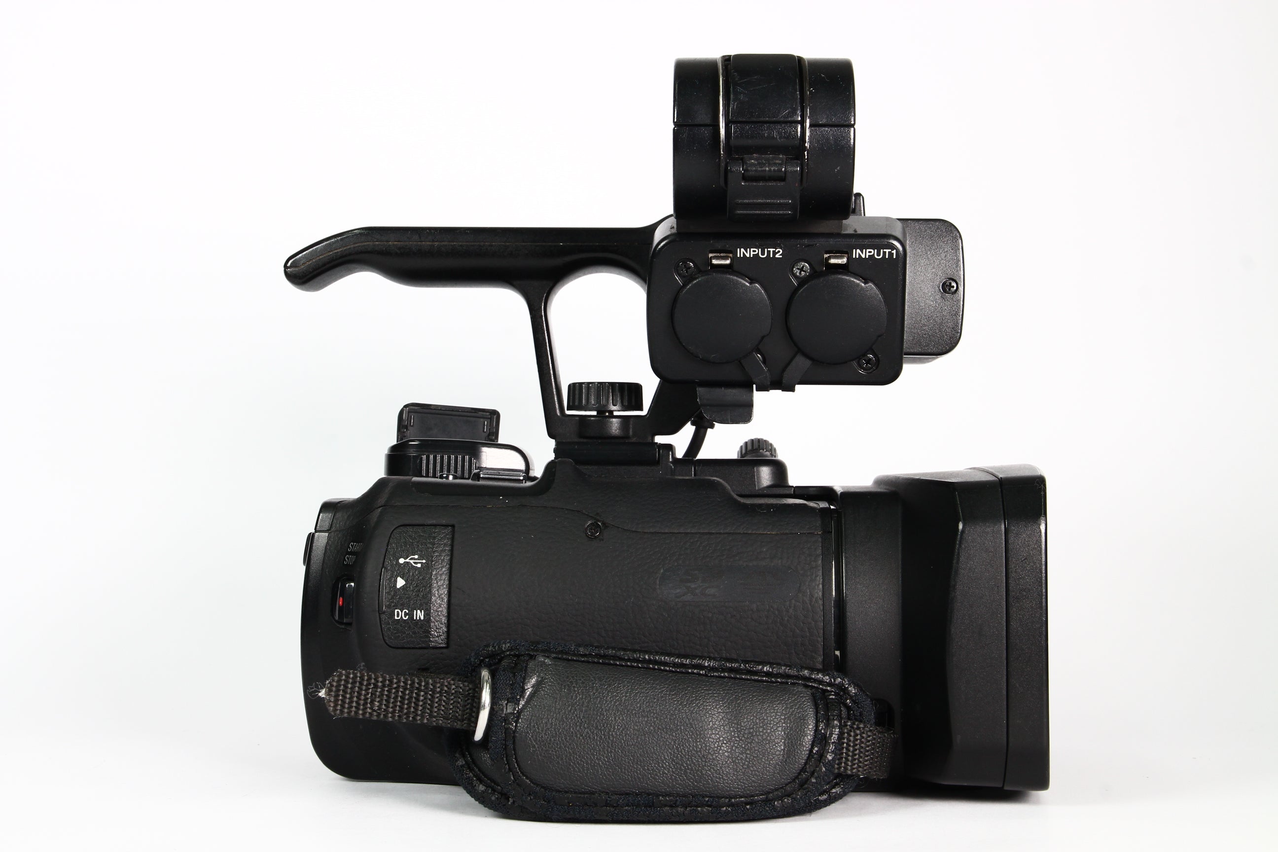 Cámara de vídeo digital SONY NXCAM 3D HXR-NX3D1. Usada.