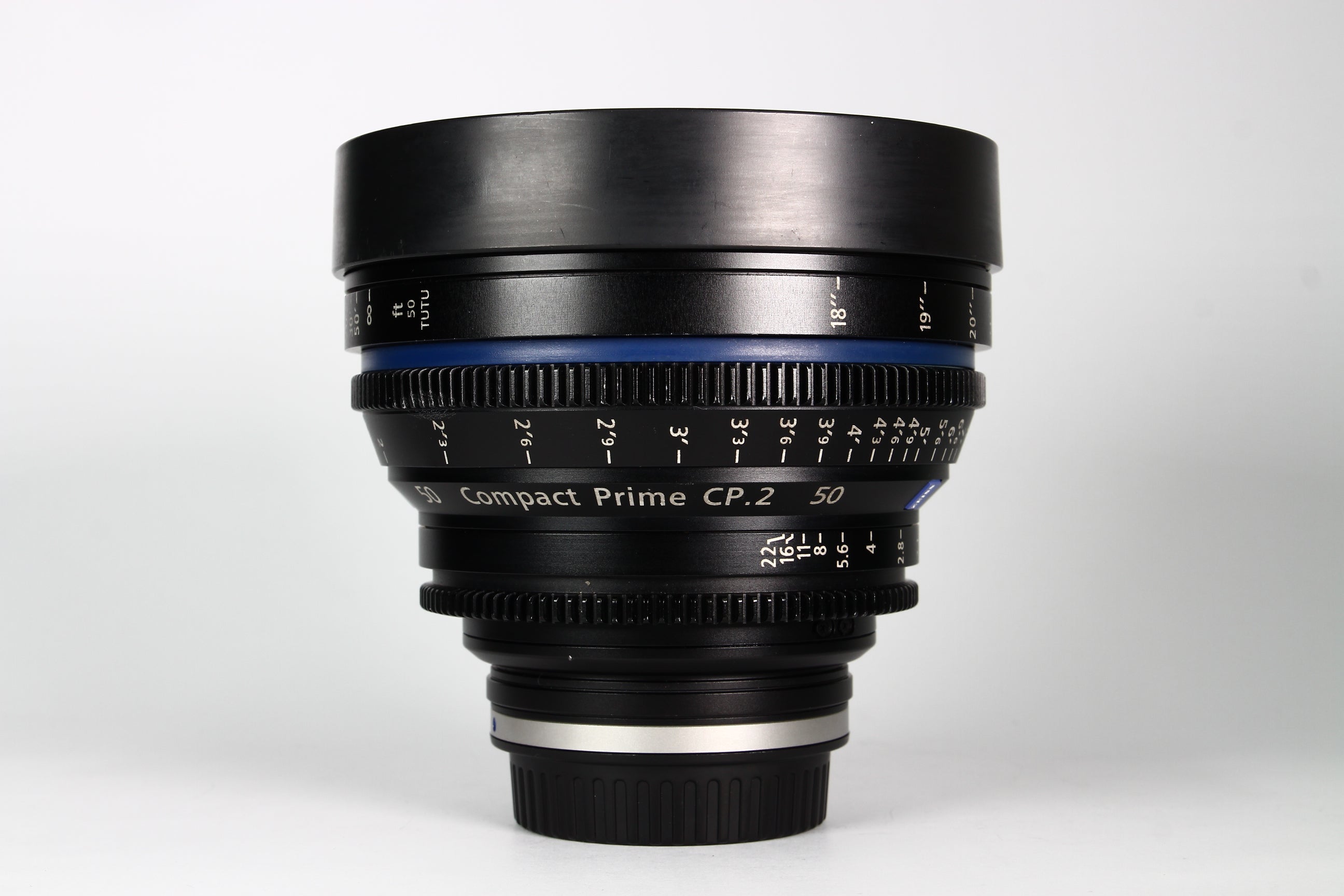 Lente ZEISS Compact Prime 50mm F2.0 para CANON montura EF. Usado