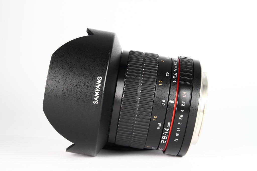 Lente Samyang 14mm F1:2.8 para CANON. Usado.