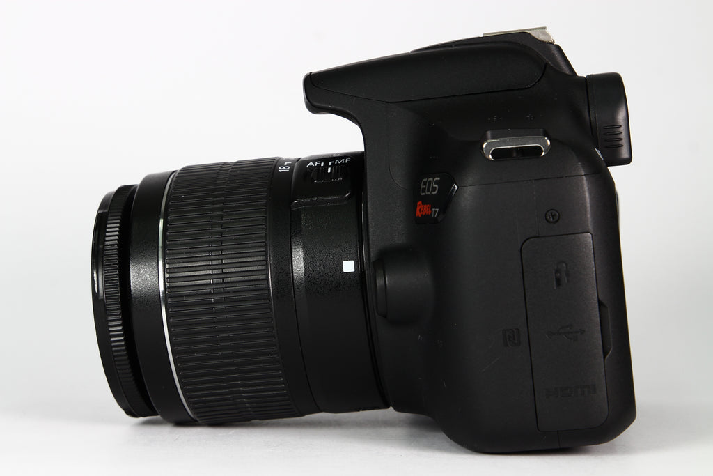 Cámara Digital CANON T7 Lente 18-55mm F3.5-5.6. Usada