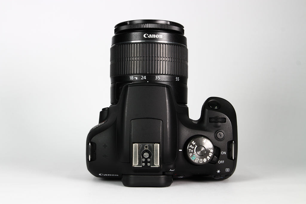 Cámara Digital CANON T7 Lente 18-55mm F3.5-5.6. Usada