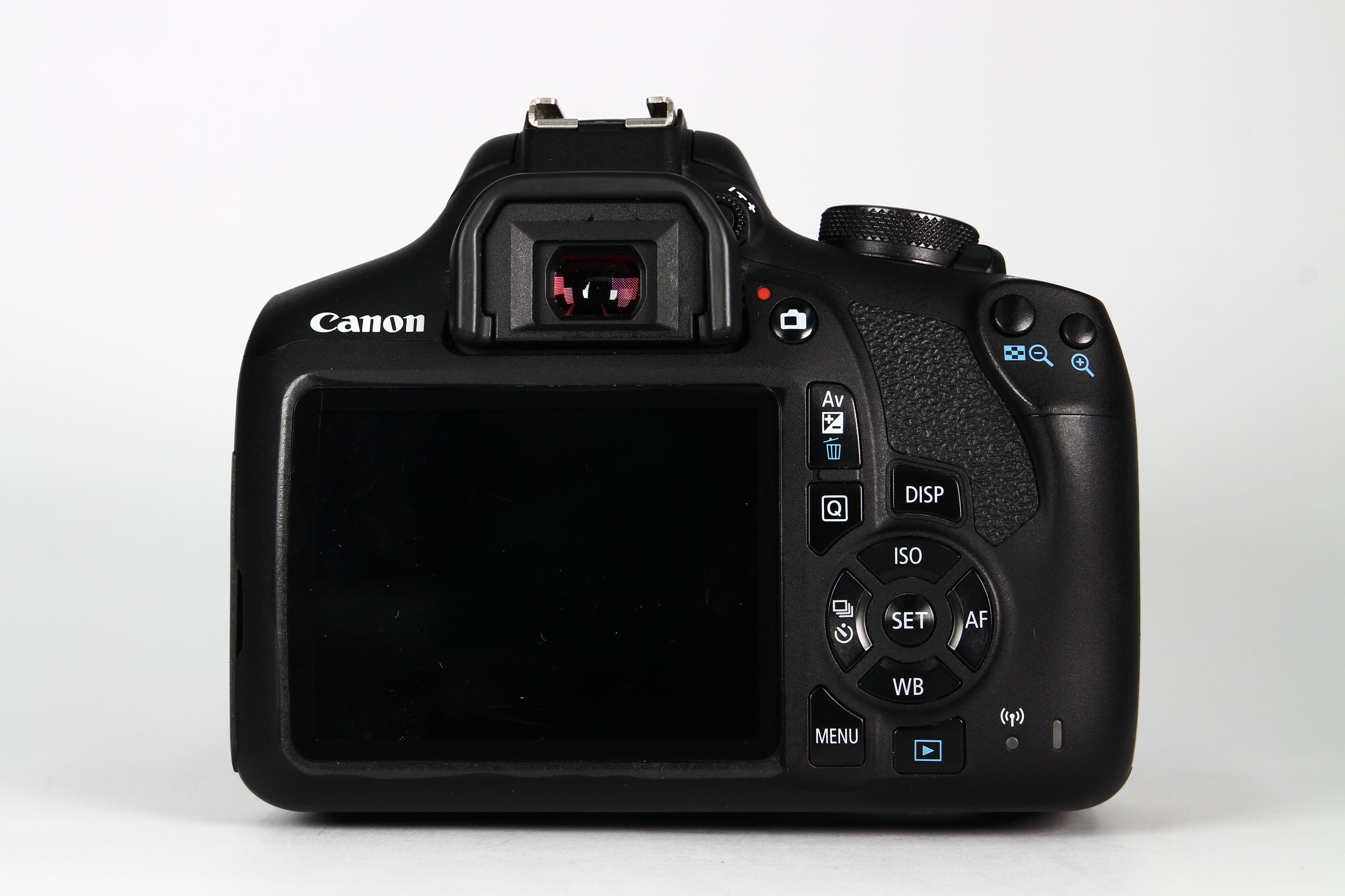 Cámara Digital CANON T7 Lente 18-55mm F3.5-5.6. Usada