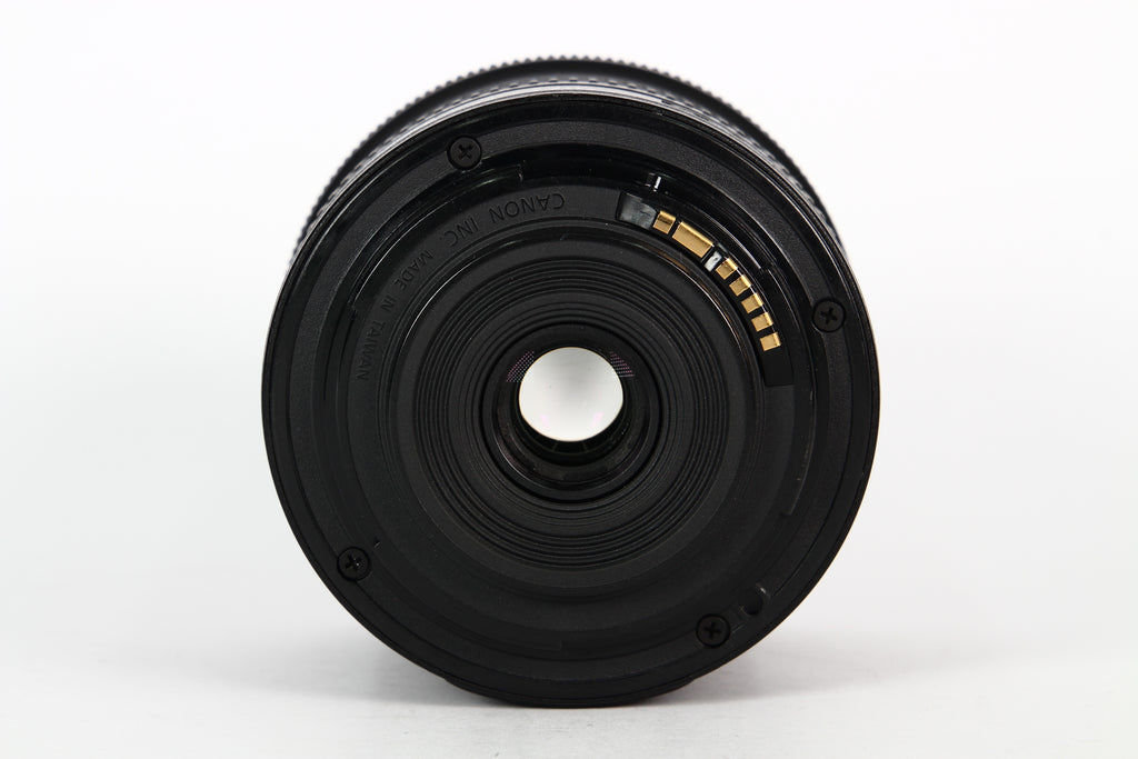 Lente CANON EF-S 10-18mm IS STM F4.5-5.6. Usado