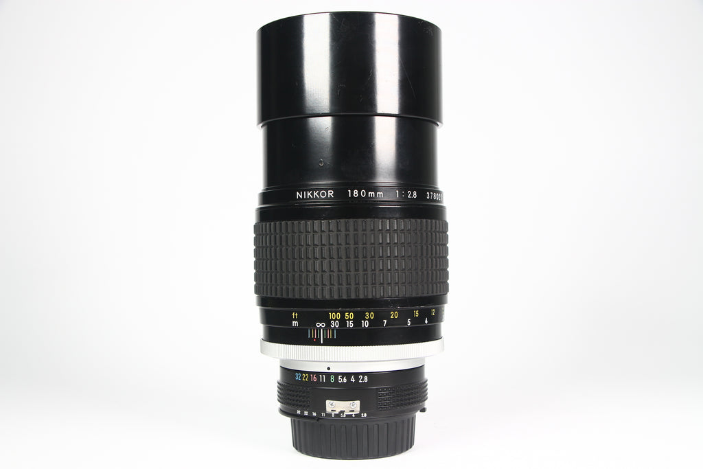 Lente NIKON Nikkor 180mm F:2.8. Usado.