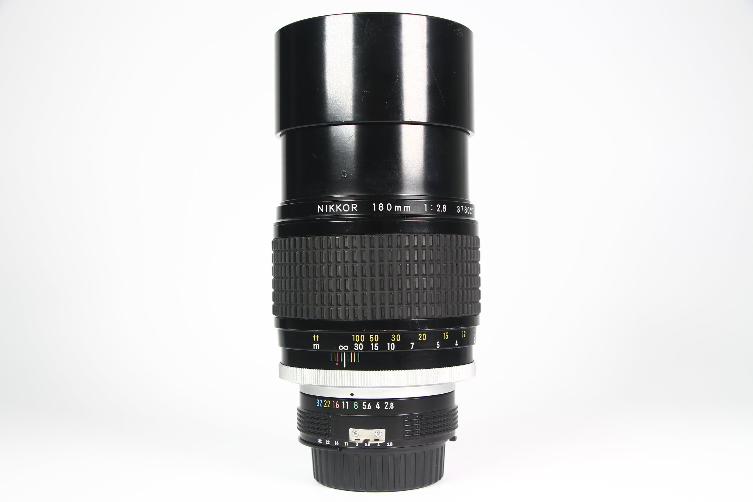 Lente NIKON Nikkor 180mm F:2.8. Usado.