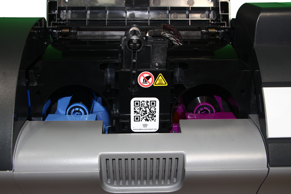Impresora de tarjetas y carnet de Identificación Zebra ZXP Series 7