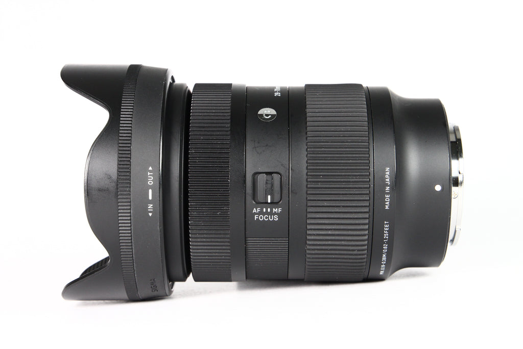 Lente SIGMA ART 28-70mm F2.8 DG DN II para Sony E. Usado
