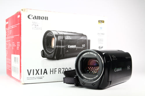 Cámara de vídeo digital CANON VIXIA HF R700. Usada
