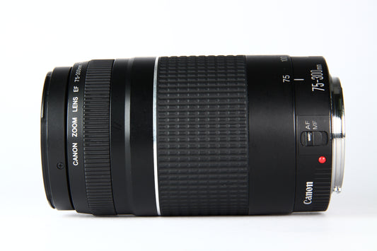 Lente CANON EF 75-300mm F4-5.6 III. Usado.