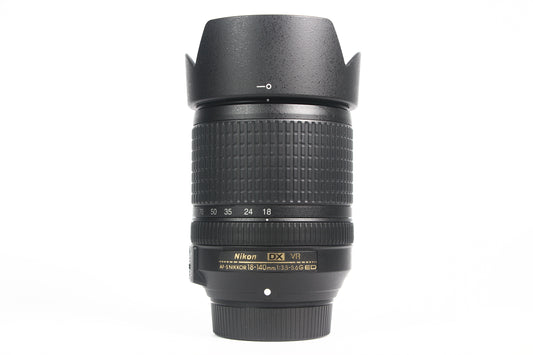 Lente NIKKOR DX AF-S 18-140mm VR G ED F4-5.6 Para NIKON. Usado
