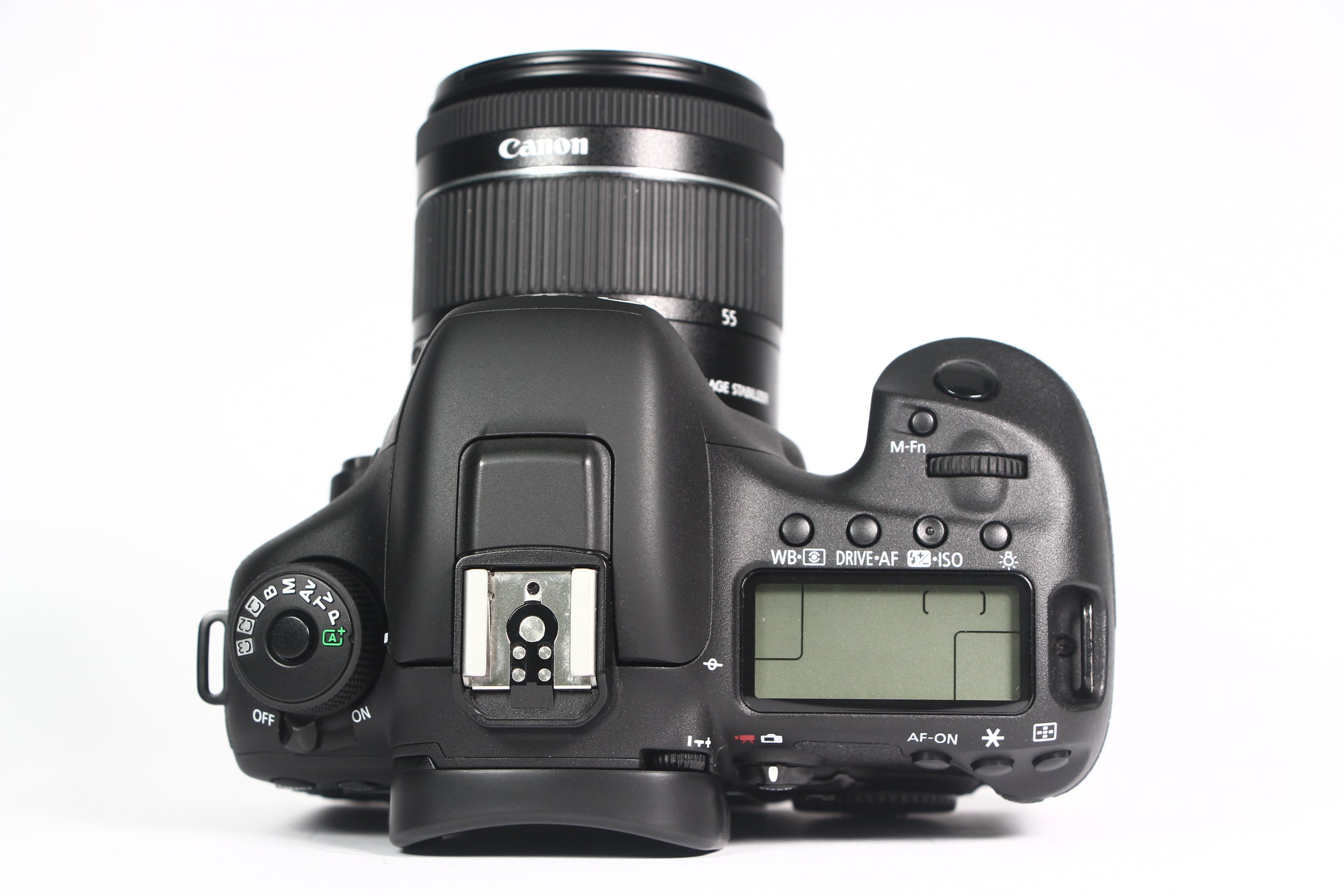 Cámara Digital CANON 7D Mark II Lente 18-55mm IS STM. Usada