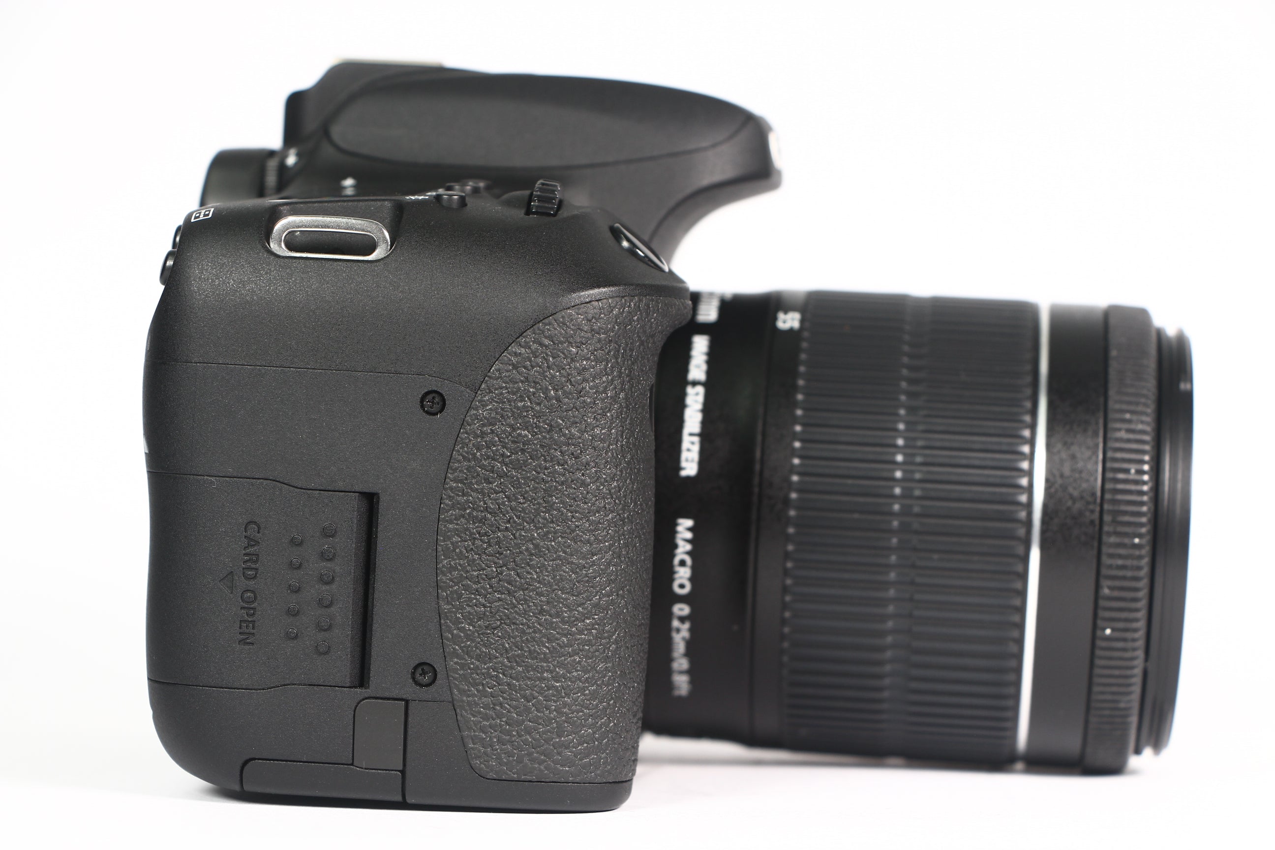 Cámara Digital CANON T6s Lente 18-55mm IS STM. Usada