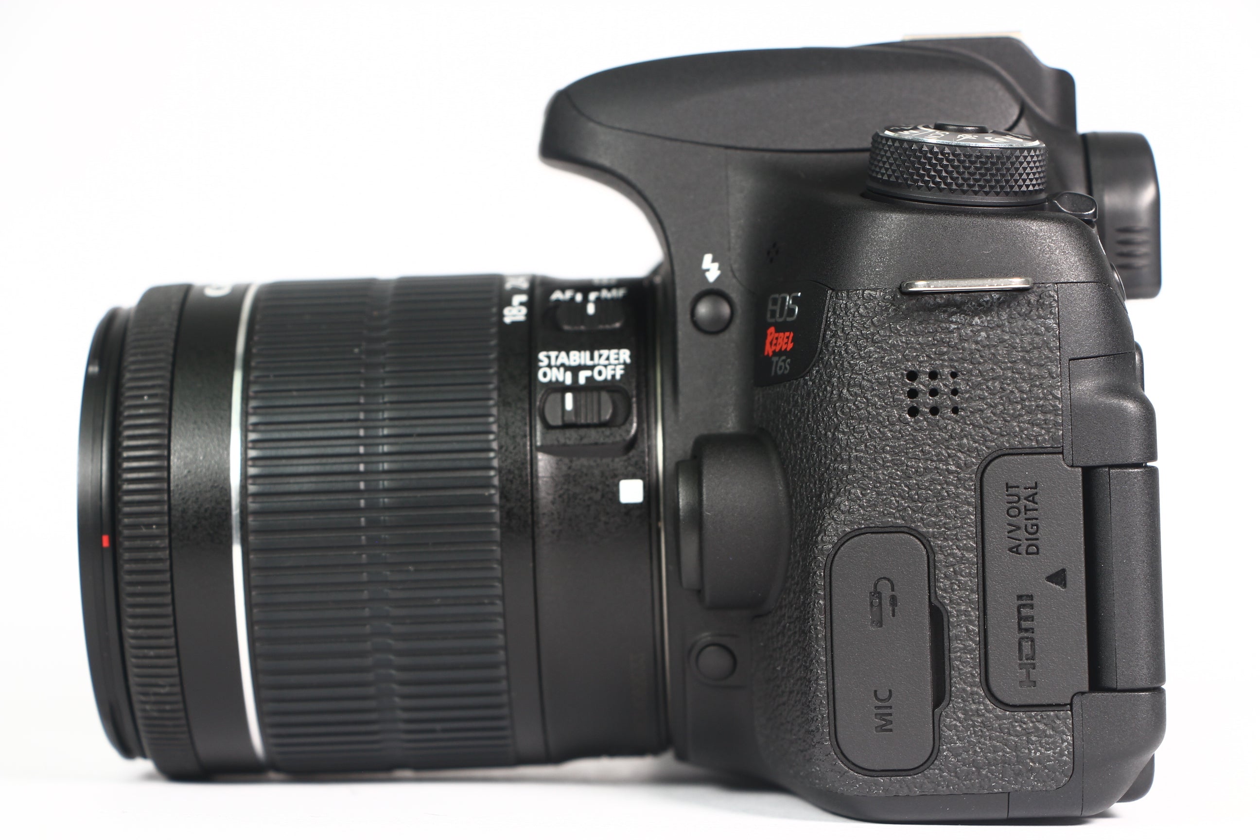 Cámara Digital CANON T6s Lente 18-55mm IS STM. Usada