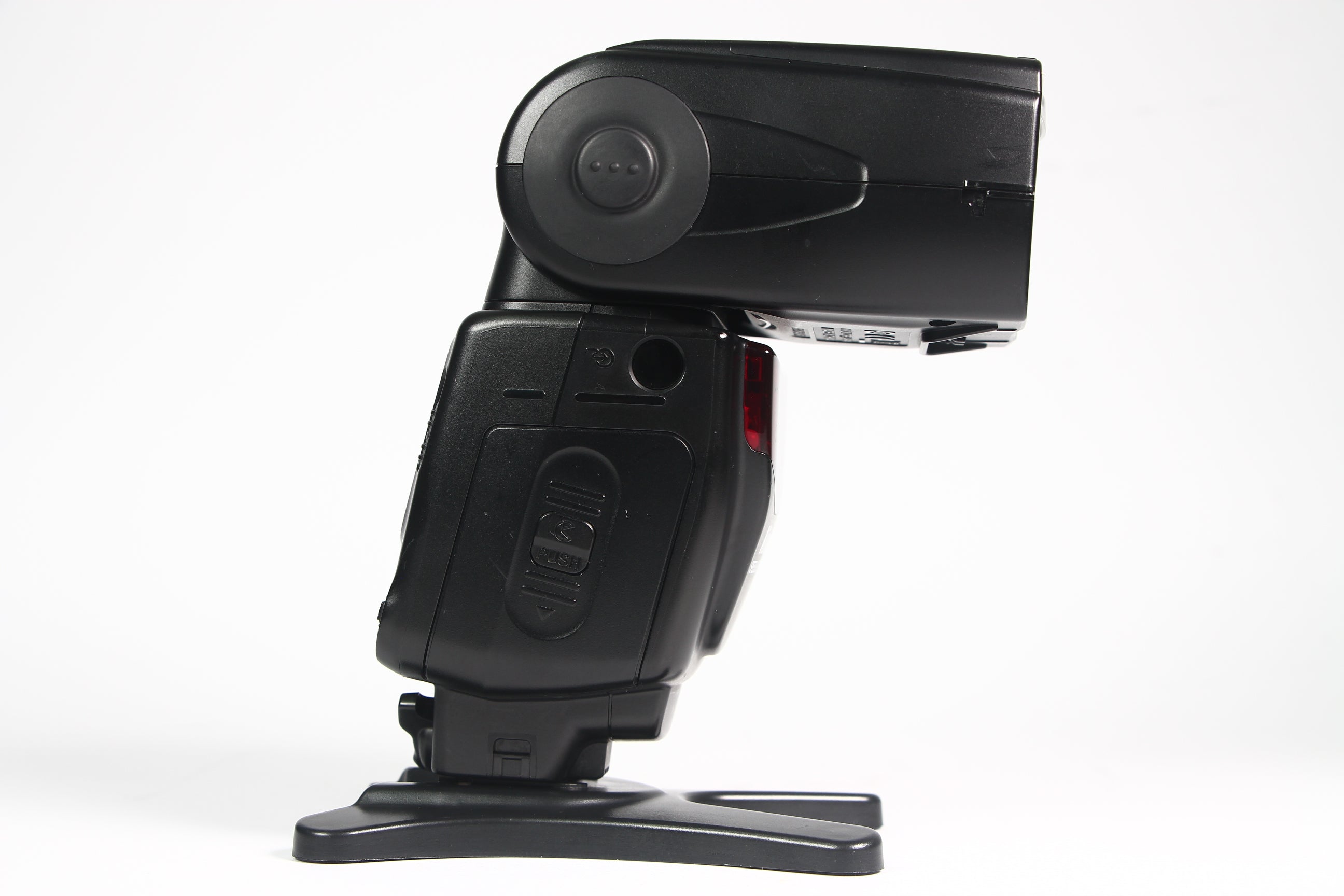 Flash Nikon Speedlight SB-700. Usado