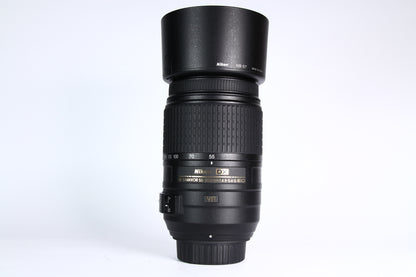 Lente NIKON 55-300mm F4-5.6 DX VR. Semi Nuevo