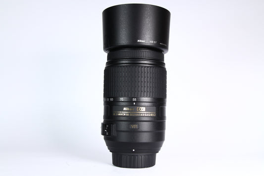 Lente NIKON 55-300mm F4-5.6 DX VR. Semi Nuevo